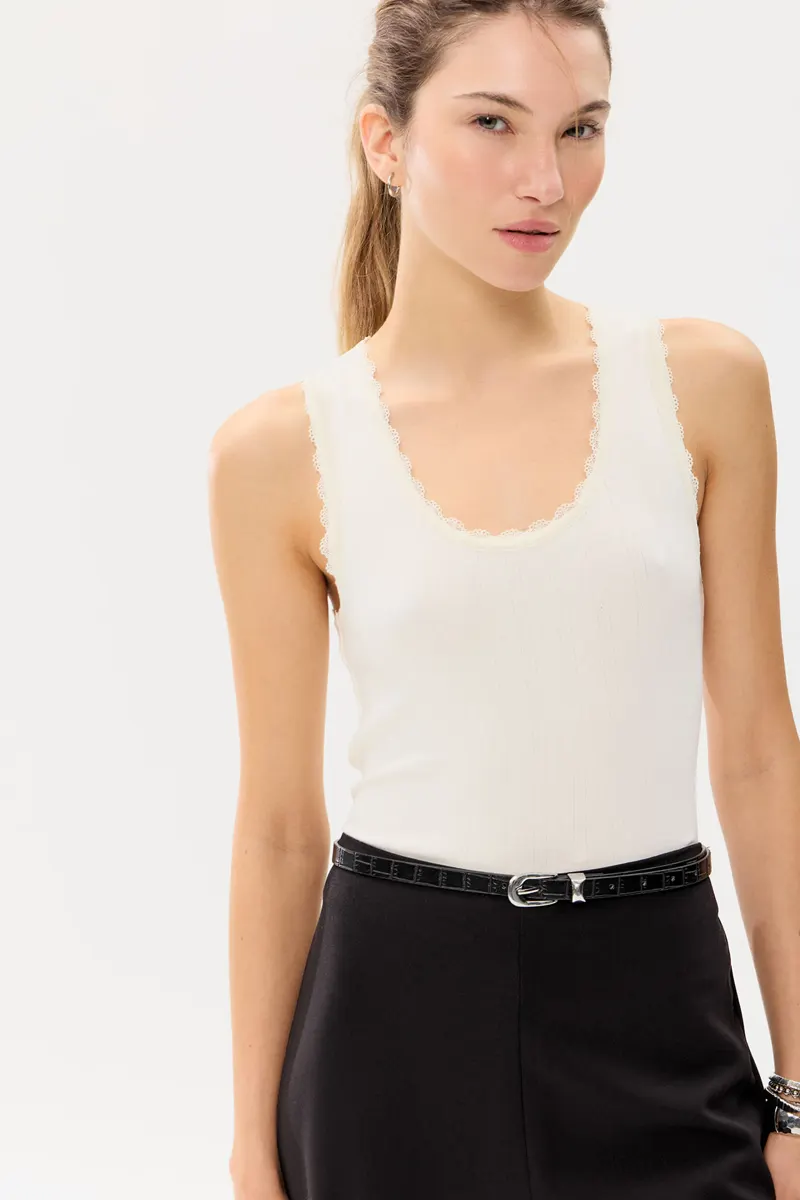 Musculosa Amador
